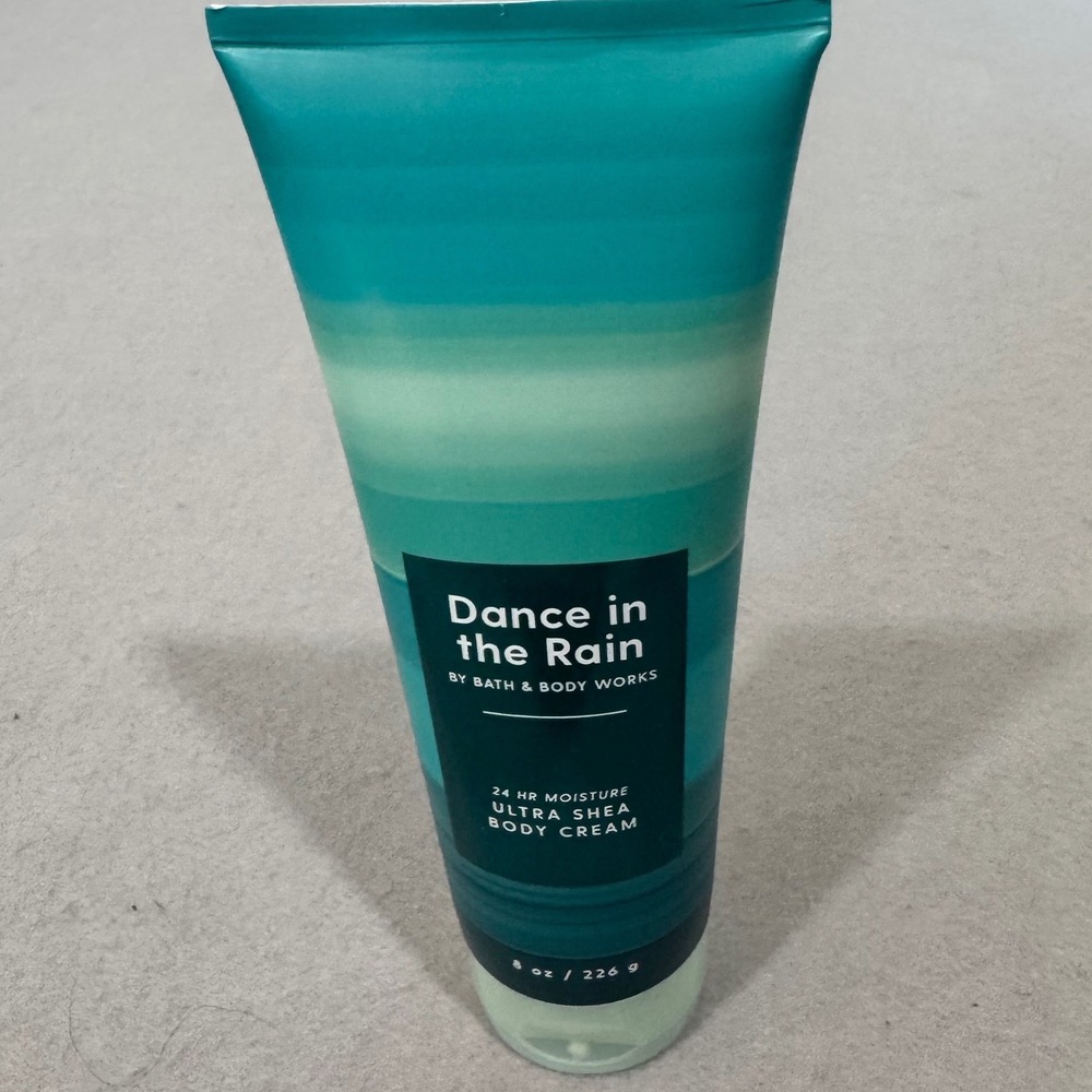 Bath & Body Works Body Cream Women 8oz Dance in the Rain Ultra Shea Fresh Rain